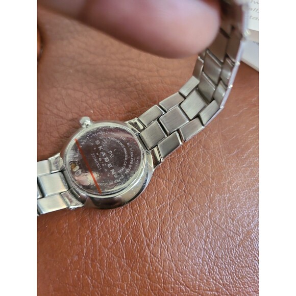 Skagen  Women\'s  Stainless Steel Link Watch Needs Battery main image 3